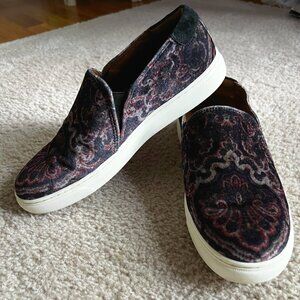Lucky Brand: Velvet/Leather Paisley Slip On Sneaker/Loafer - Womens: 7 1/2 M